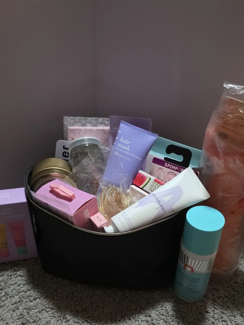 25+ Brand New Items---Mystery Beauty Bag